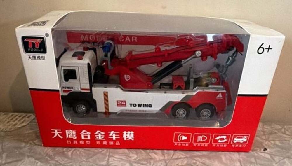 TY Models Alloy Tow Truck Wrecker Crane Toy Red White